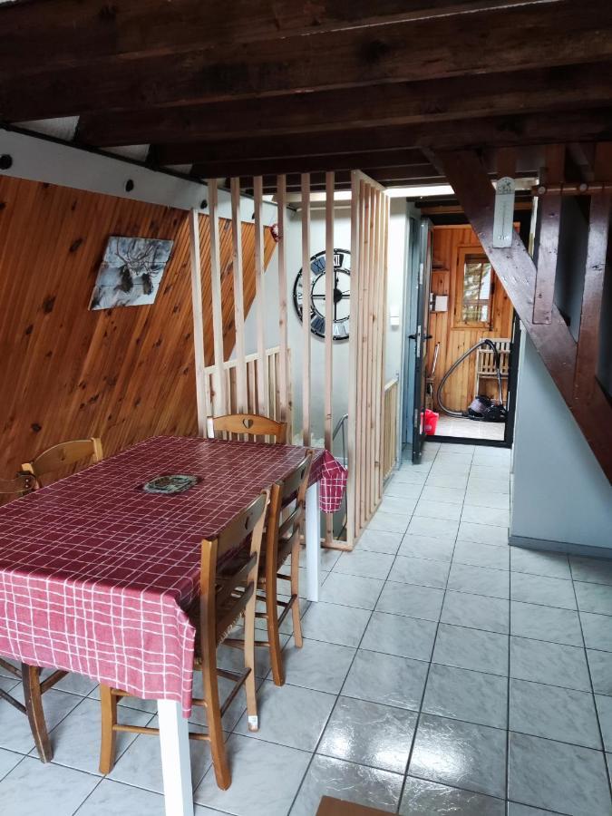 Chalet 2 Chambres レ・ザングル エクステリア 写真